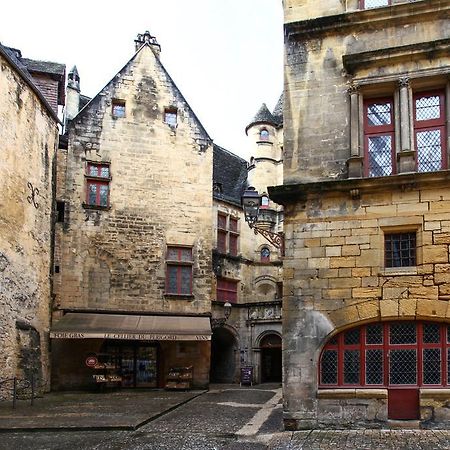 サルラ・ラ・カネダLe Royereアパートメント エクステリア 写真