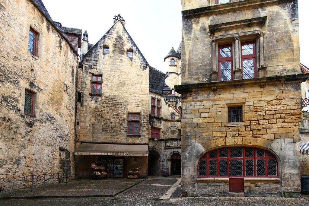 サルラ・ラ・カネダLe Royereアパートメント エクステリア 写真